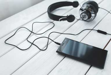 熊猫眼明显，杨瀚森回复东契奇：感谢你的鼓励，咱们赛场见