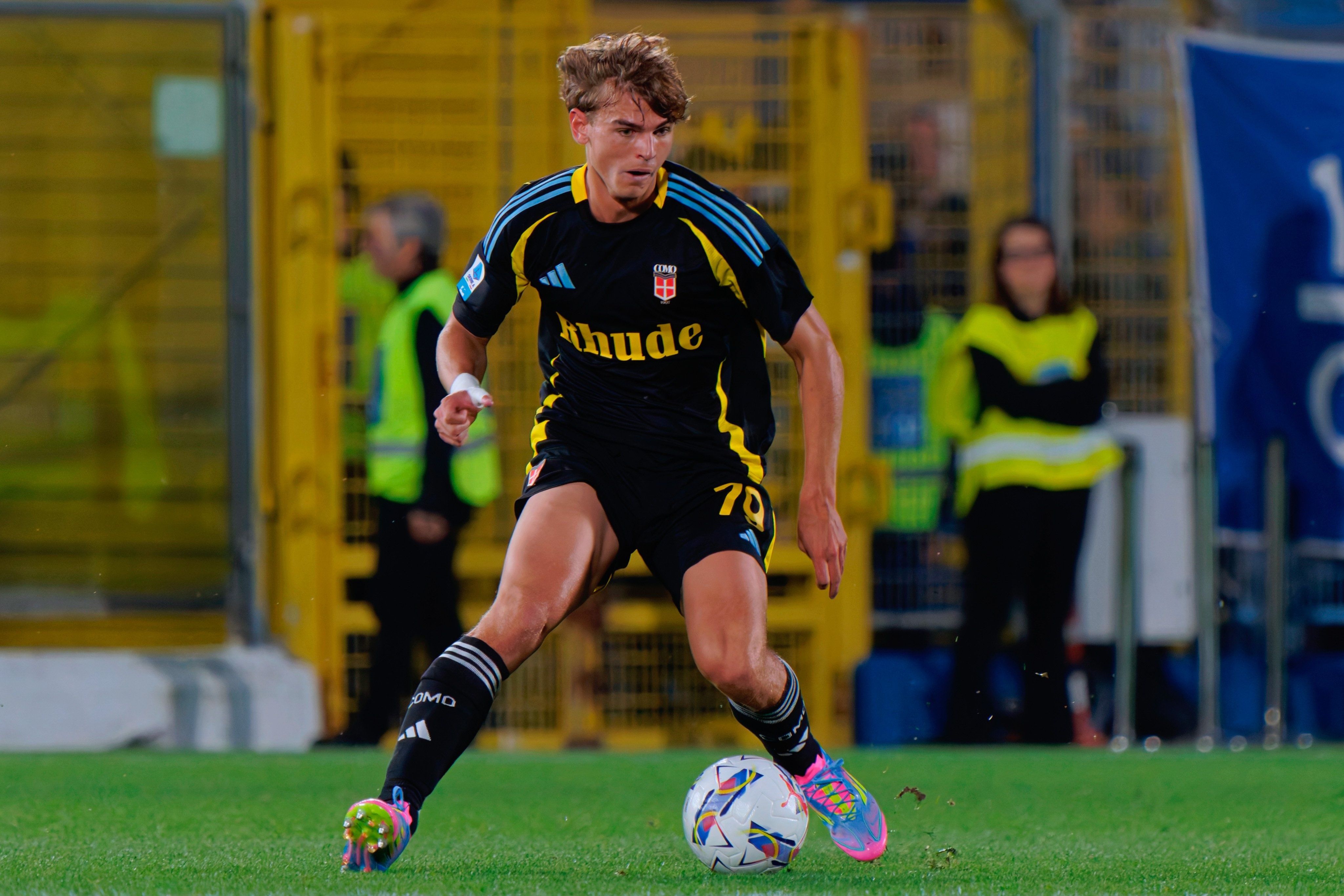 必发官方-热刺引援目标转向帕斯与阿克利乌舍，此前埃泽遭阿森纳截胡